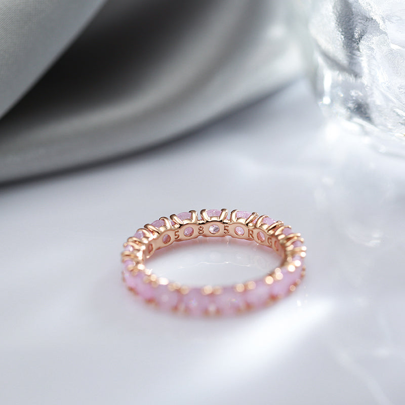 Luxueuze gouden ring met kleurrijke zirkoniastenen