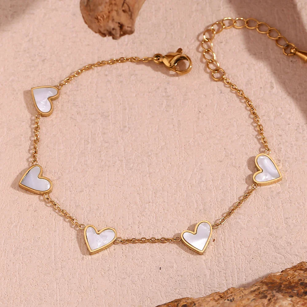 ZONNIGE HART ARMBAND