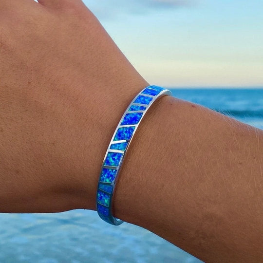 Zilveren armband met blauwe opaalsteen